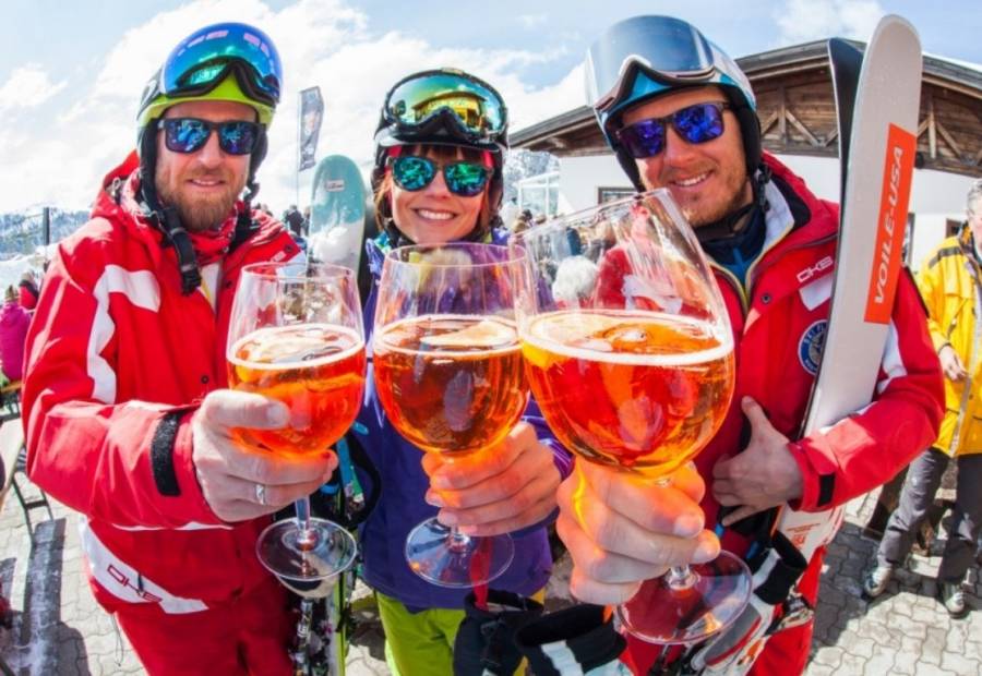 Apres-ski w Livigno. Sprawdź 6 najlepszych miejsc na imprezę po nartach.